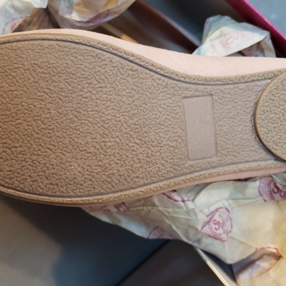 So. Girls ballet flat with cut outs and jeweled front.  Color is blush Size 2 - Picture 3 of 7